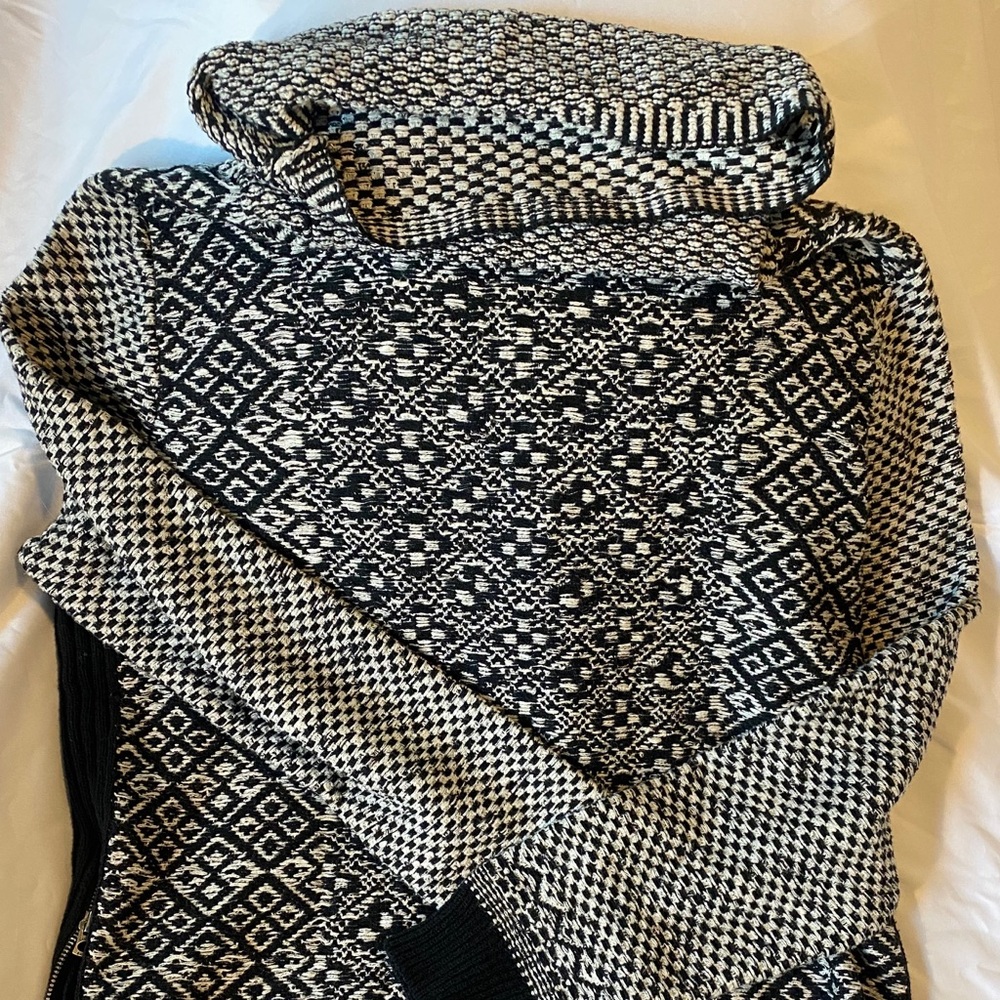 Lucky Brand sweater
